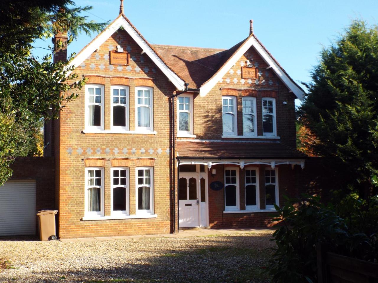Brookside Lodge Baldock Exterior photo